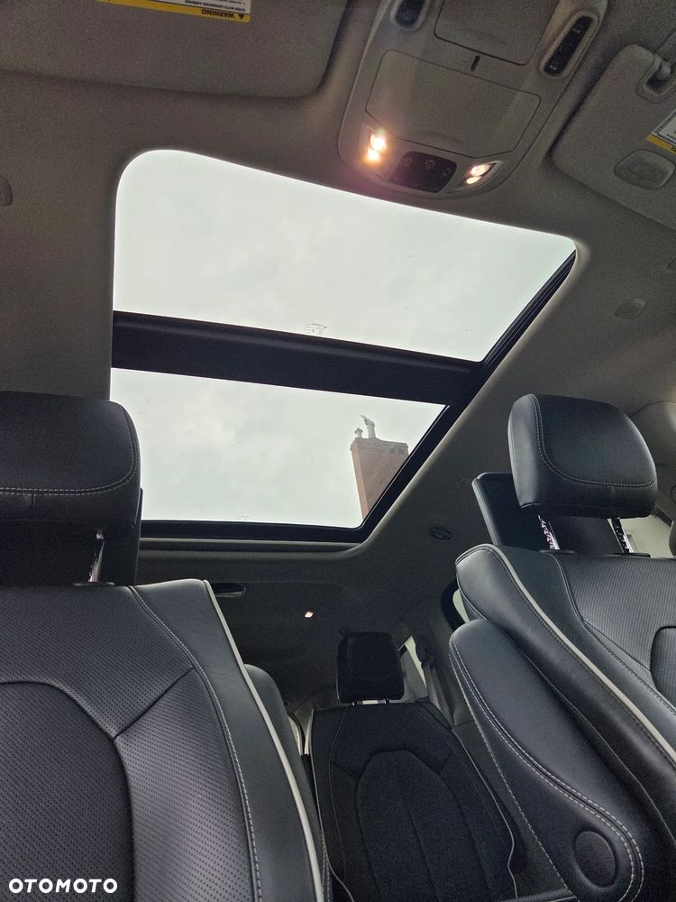 Chrysler Pacifica - 19