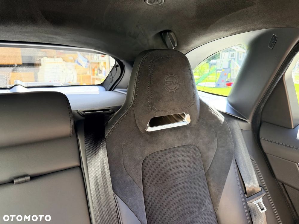 Jaguar F-Pace P550 AWD SVR - 23