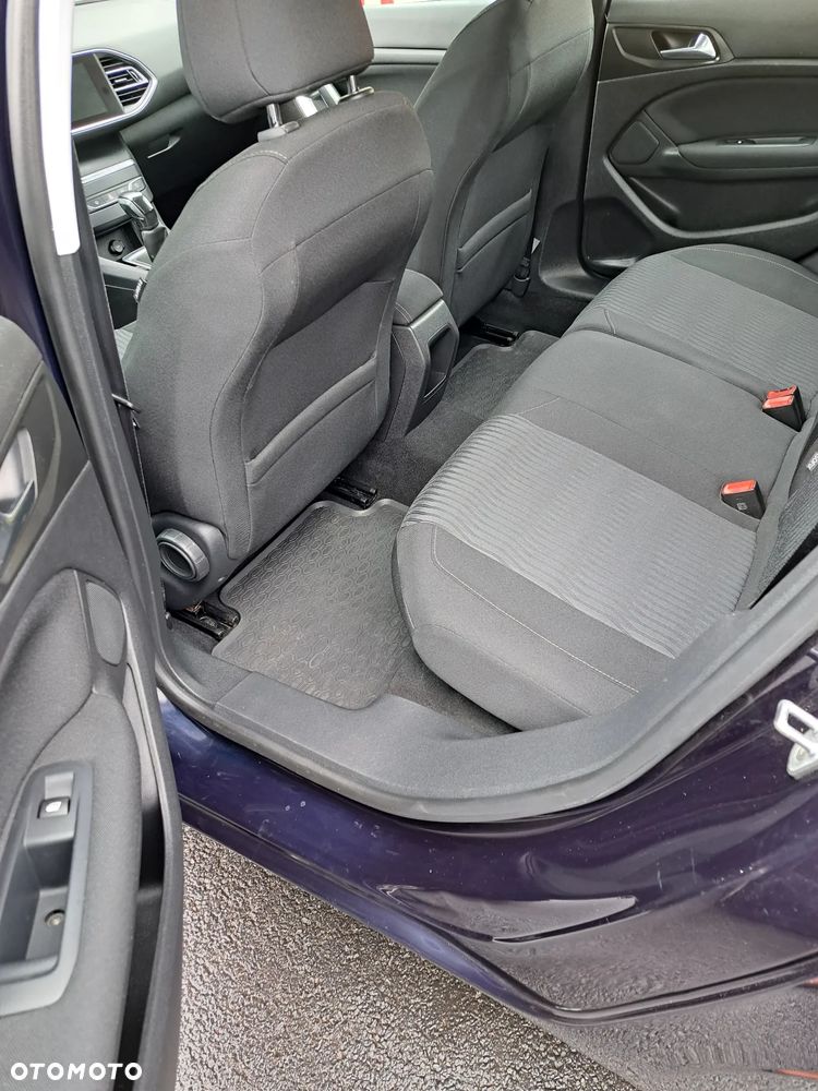 Peugeot 308 PureTech 110 Stop & Start Allure - 10