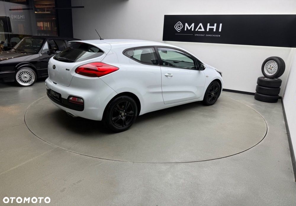 Kia Ceed - 3