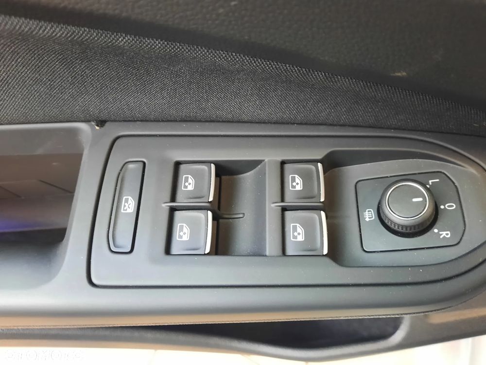 Volkswagen Golf 1.5 TSI OPF Life - 13