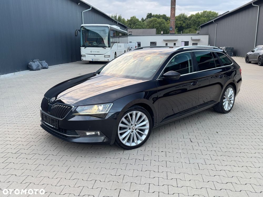Skoda Superb 2.0 TDI Sportline DSG - 1
