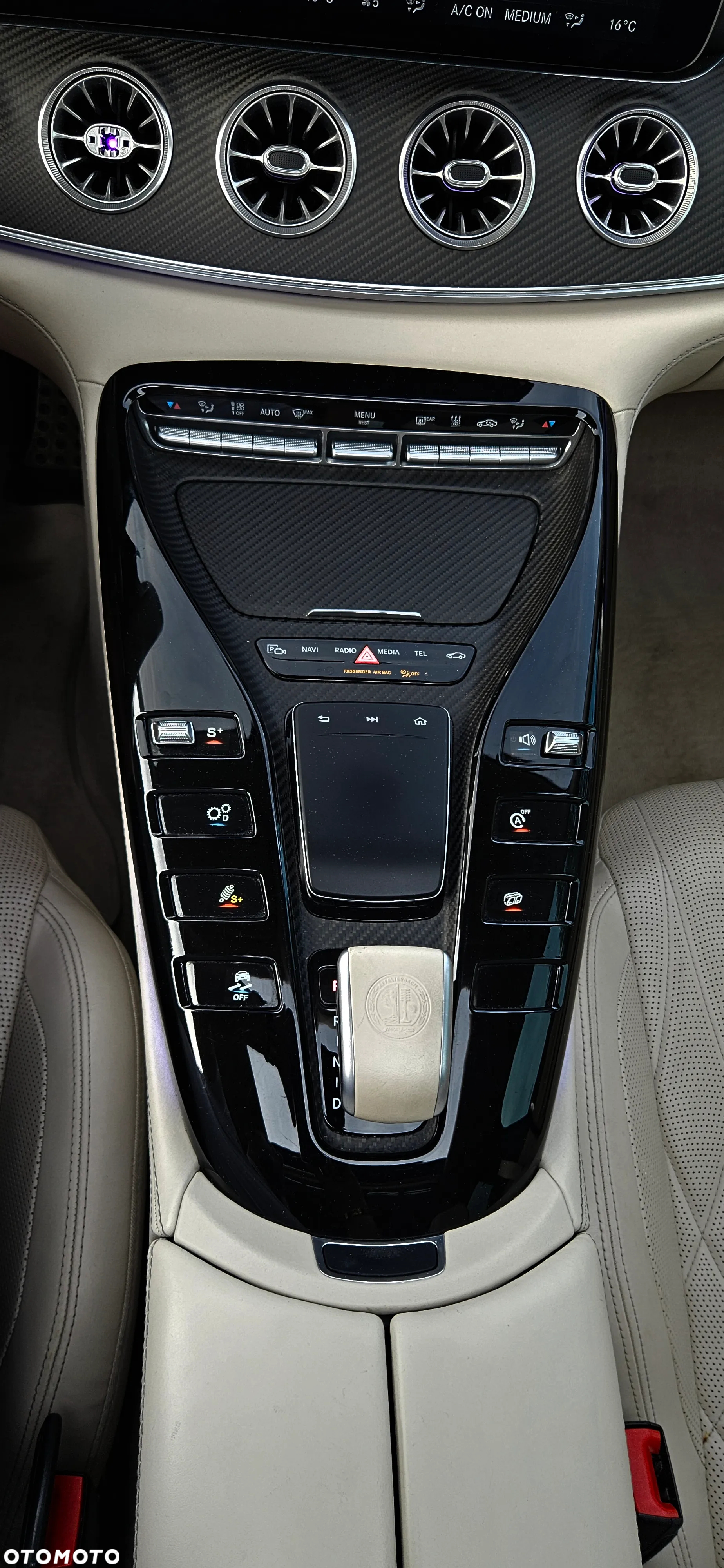 Mercedes-Benz AMG GT 63 S 4-Matic+ - 32