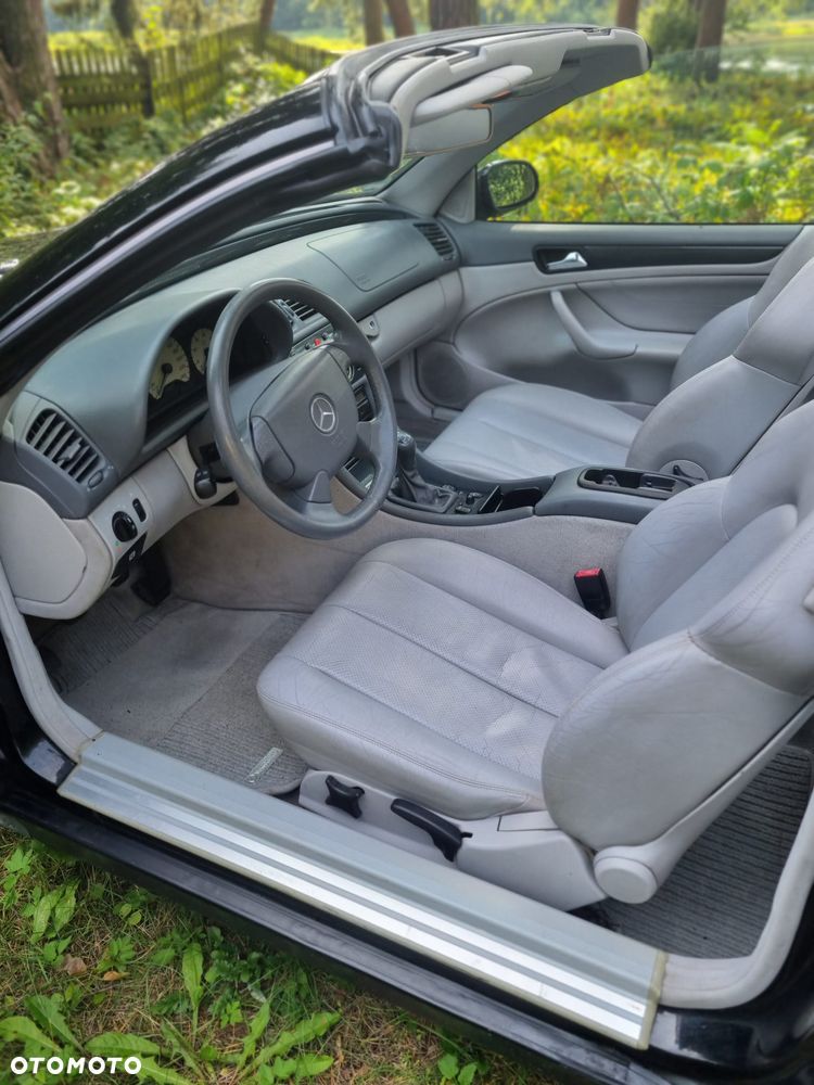 Mercedes-Benz CLK - 14