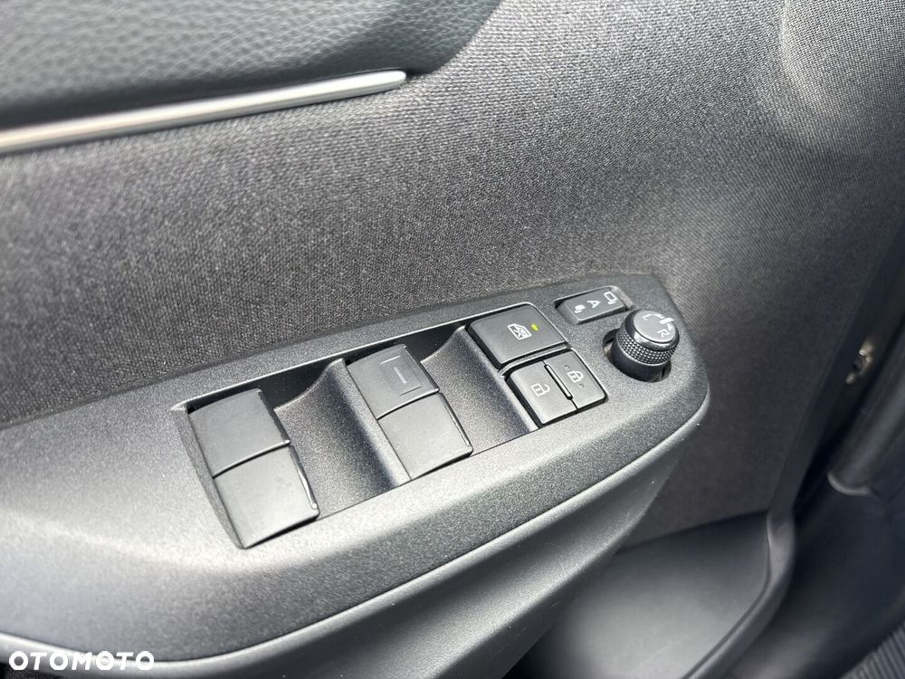 Toyota Yaris Cross - 16