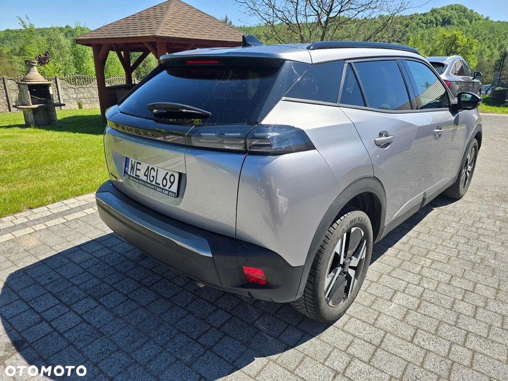 Peugeot 2008 PureTech 100 Allure S&S BVM6 - 11