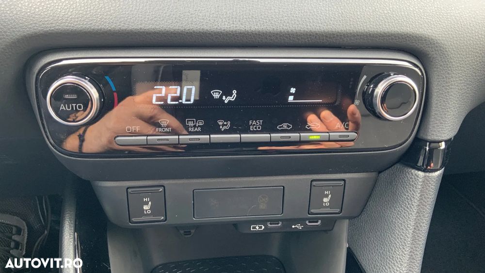 Toyota Yaris - 17