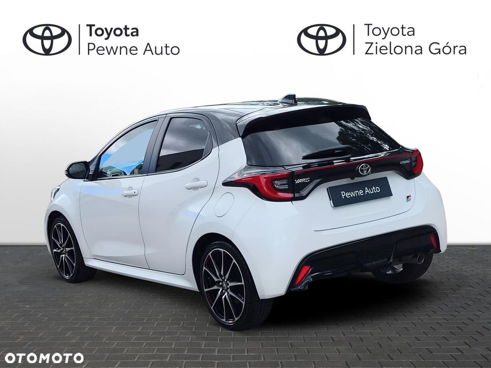 Toyota Yaris - 4