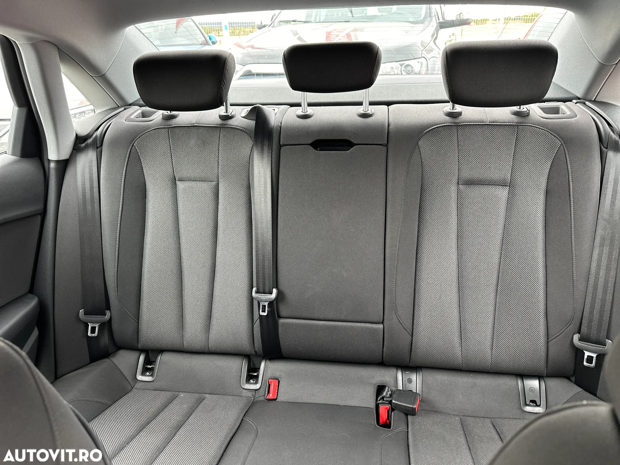 Audi A4 35 TDI S tronic MHEV Advanced - 10