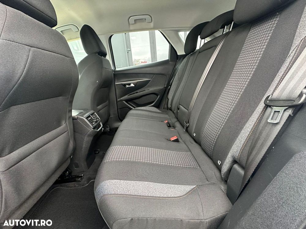 Peugeot 3008 - 11