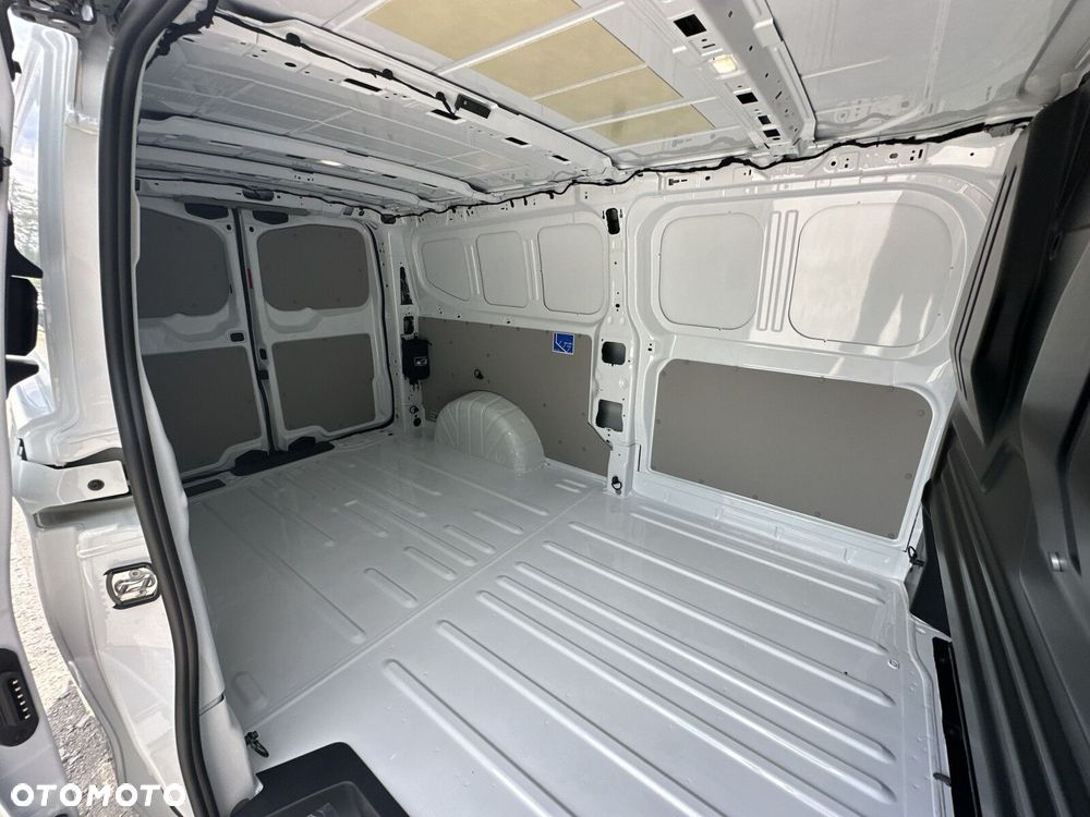 Volkswagen Transporter Furgon, 2,0TDI 150KM, 6-bieg.manualna, r.o :3500 mm - 17