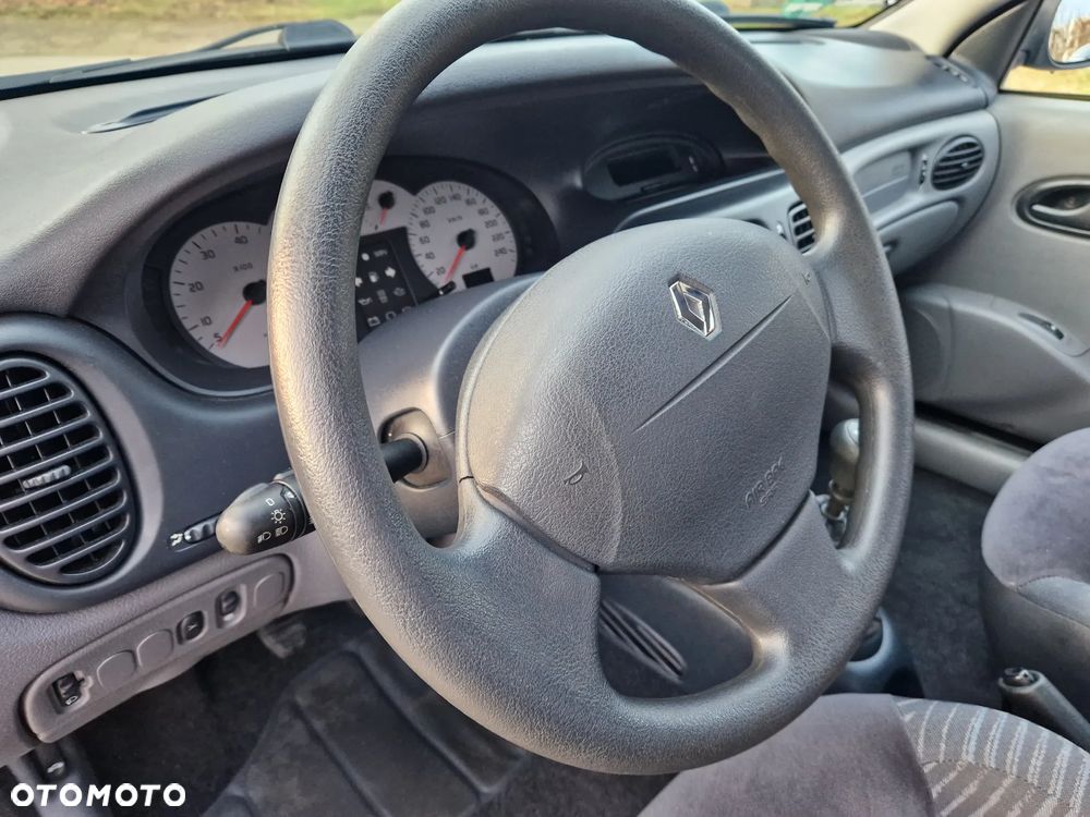 Renault Megane 1.4 Expression - 17