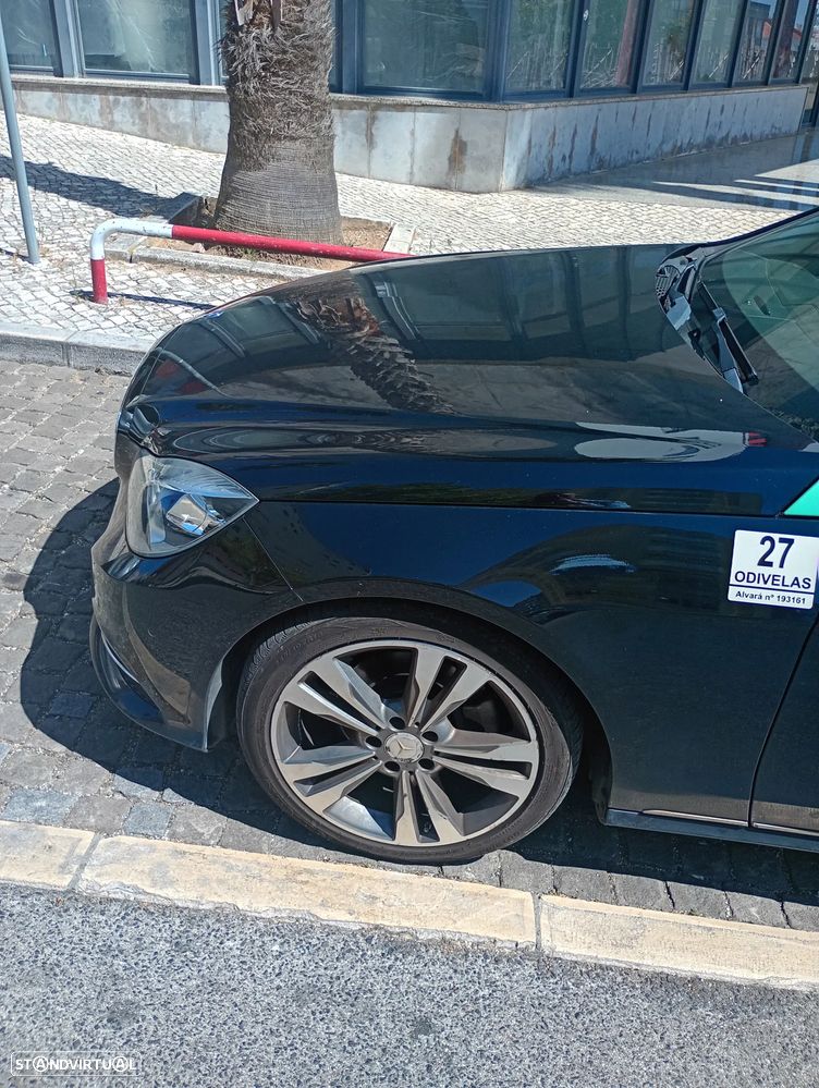 Mercedes-Benz E 220 BlueTEC 9G-TRONIC - 11