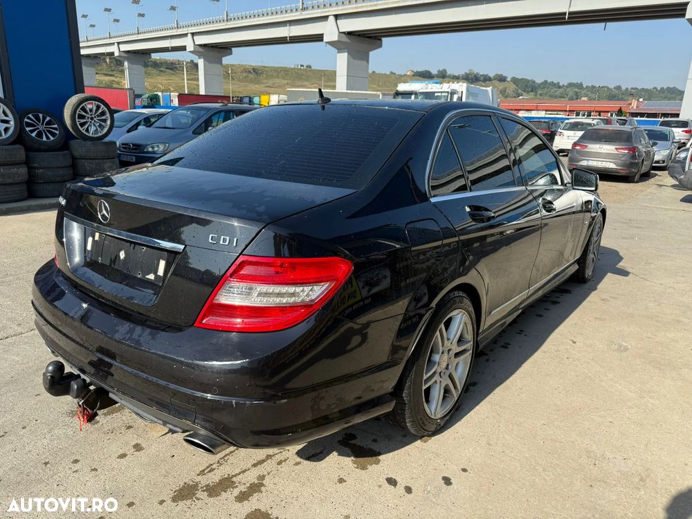 Bara / Capota / Faruri / Aripi / Usi / Jante / Portbagaj Mercedes C-Class W204 AMG Culoare 197 Negru Obsidian - 4