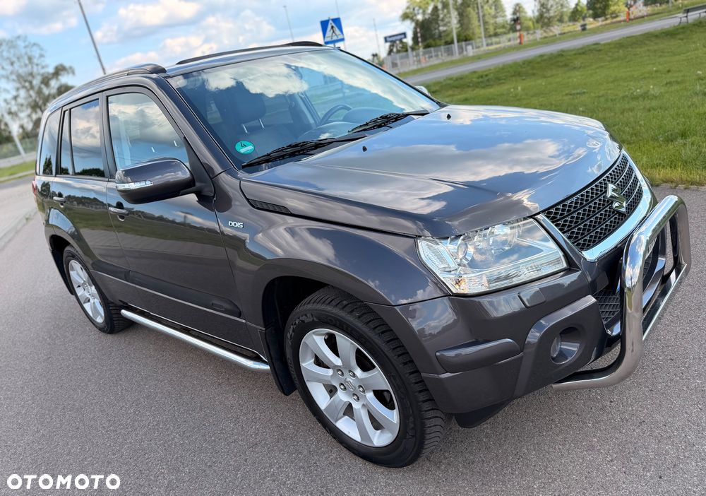 Suzuki Grand Vitara 1.9 DDiS Comfort DPF Family - 10