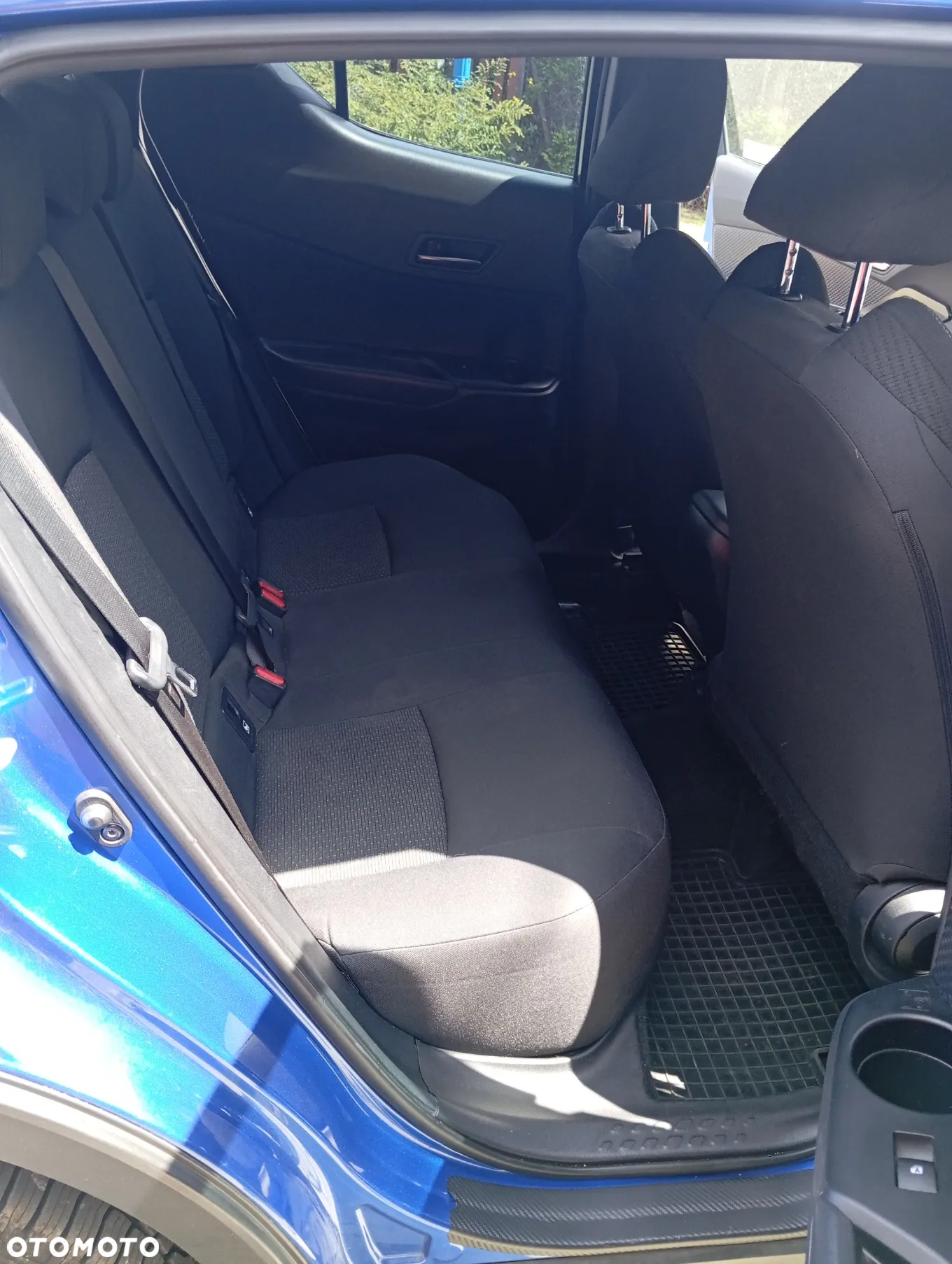 Toyota C-HR - 16