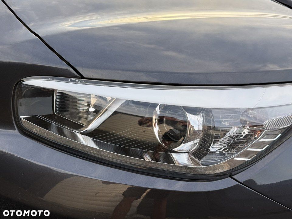 Kia Ceed 1.6 GDI Dream Team Edition - 9