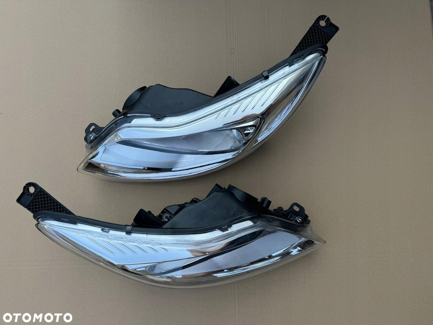 LAMPA PRZÓD PRAWA LEWA FORD FOCUS MK3 PRZED LIFTEM 2011-2014 BIAŁA KPL - 5