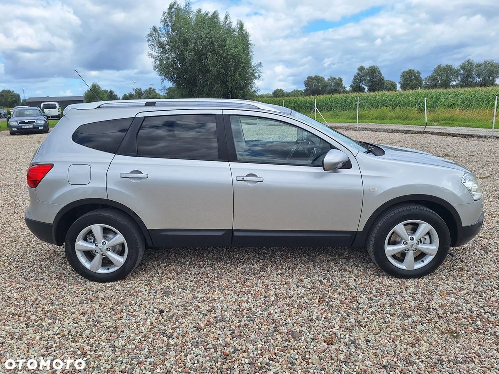 Nissan Qashqai 2.0 4 x 4 tekna - 2