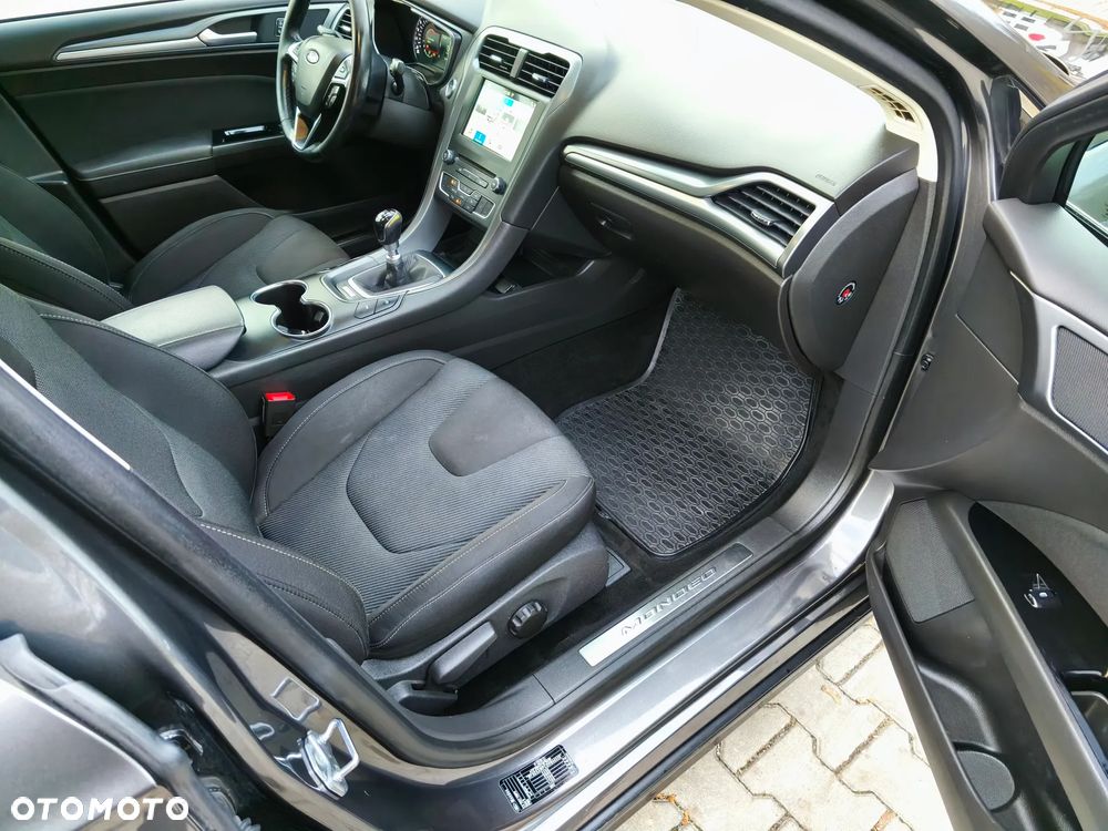 Ford Mondeo 2.0 TDCi Titanium - 9