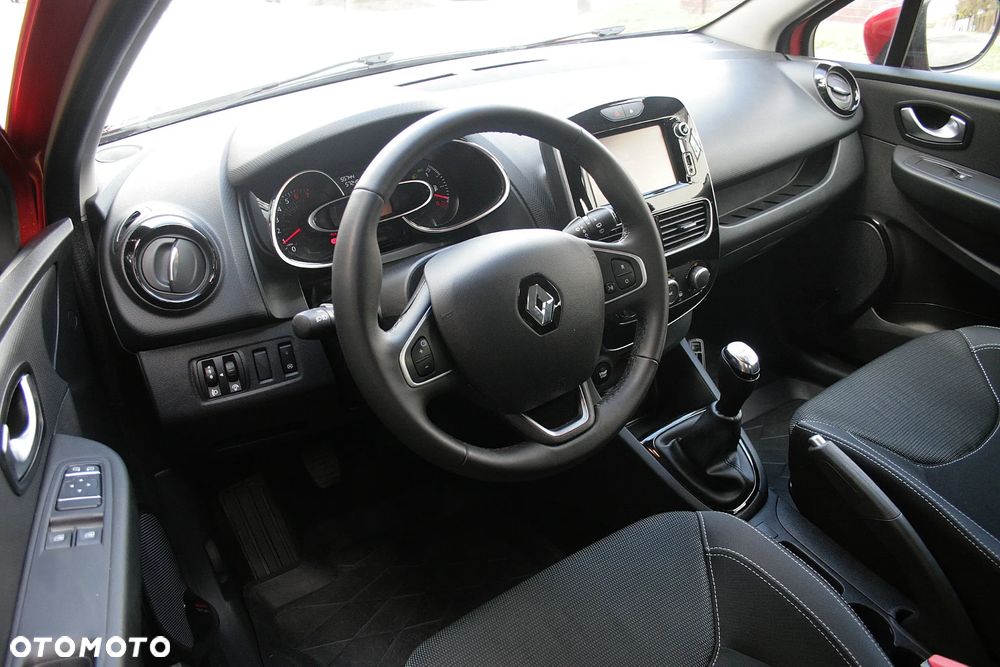 Renault Clio - 11