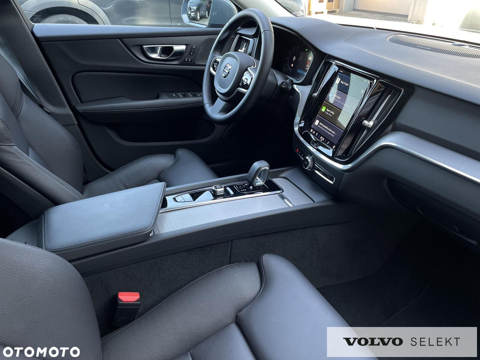 Volvo V60 Cross Country - 28