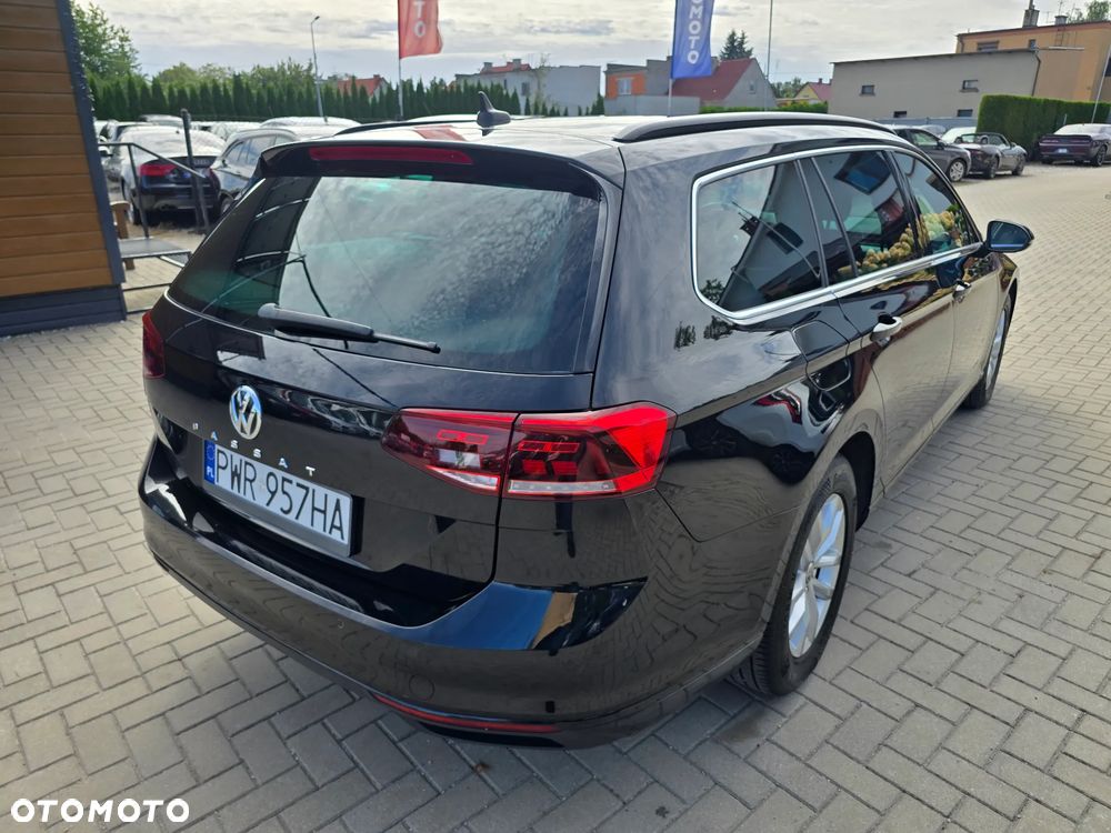 Volkswagen Passat Variant - 4