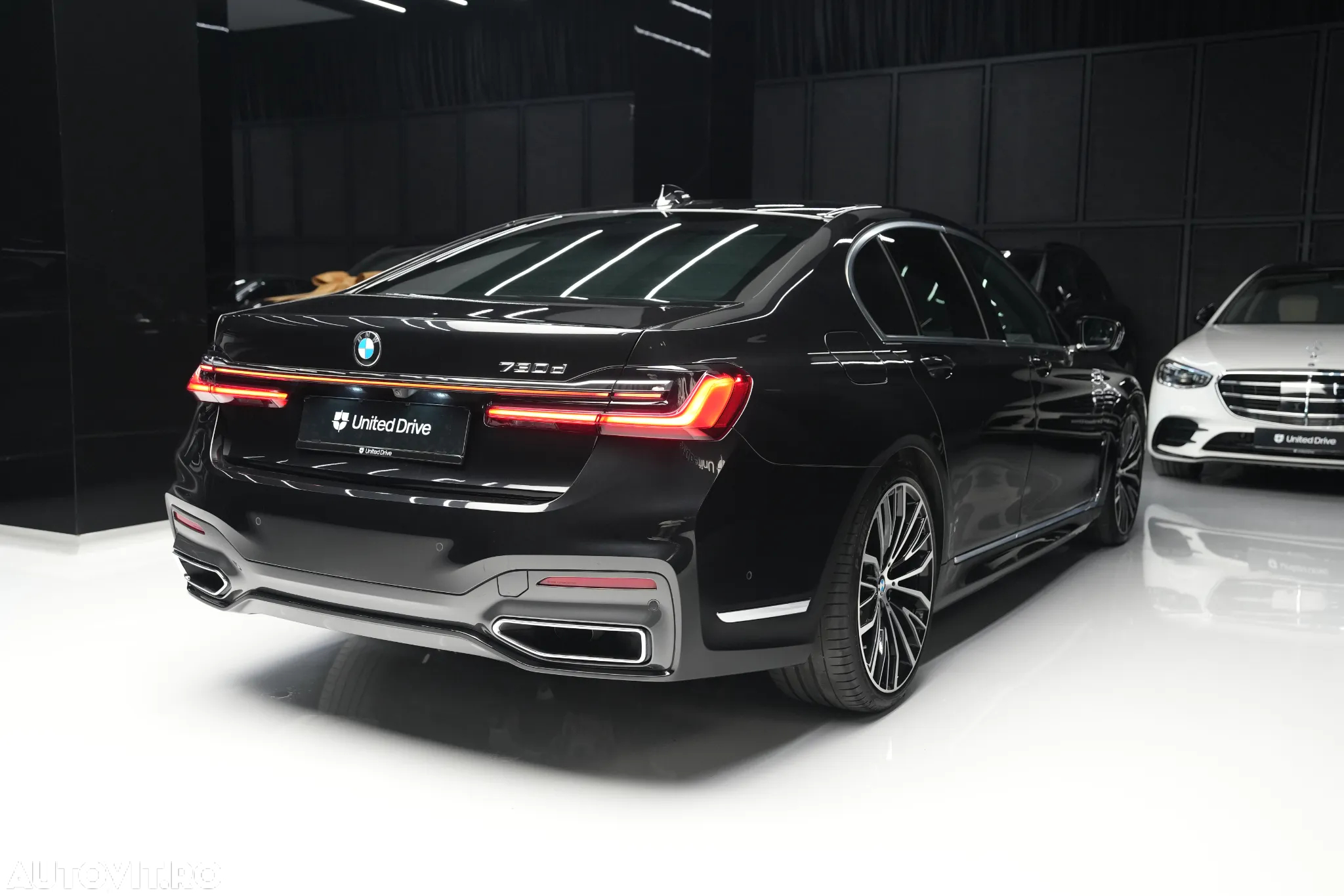 BMW Seria 7 730d - 30