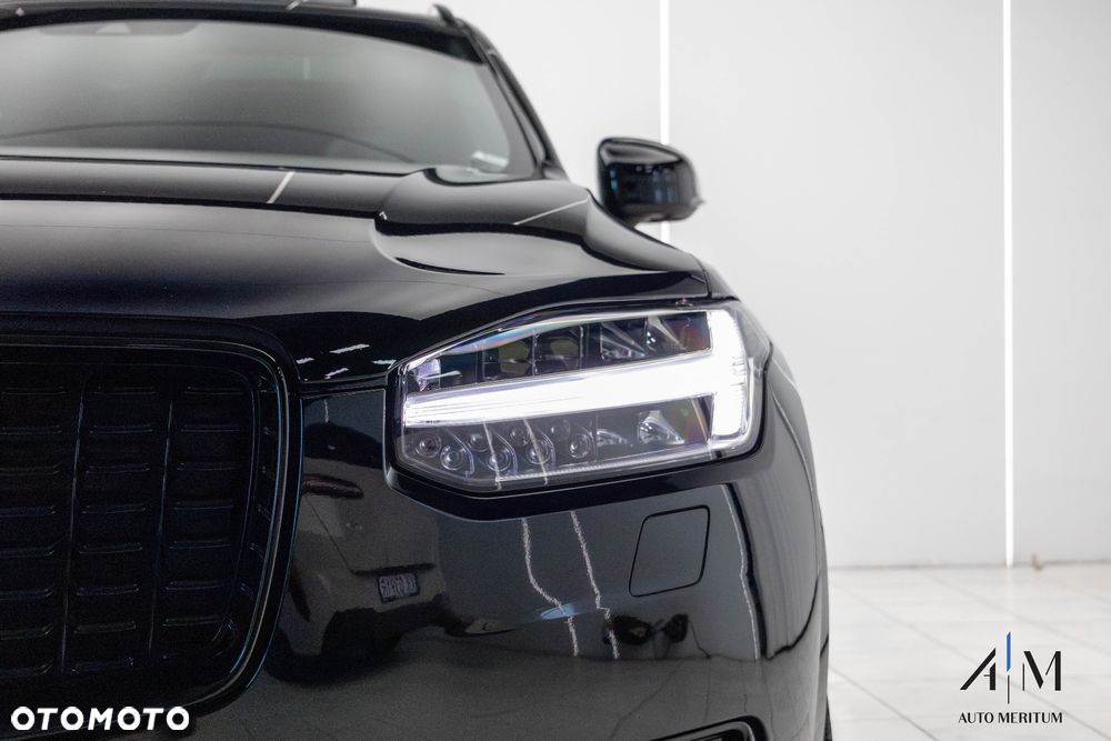 Volvo XC 90 B5 D AWD Ultimate Dark - 9