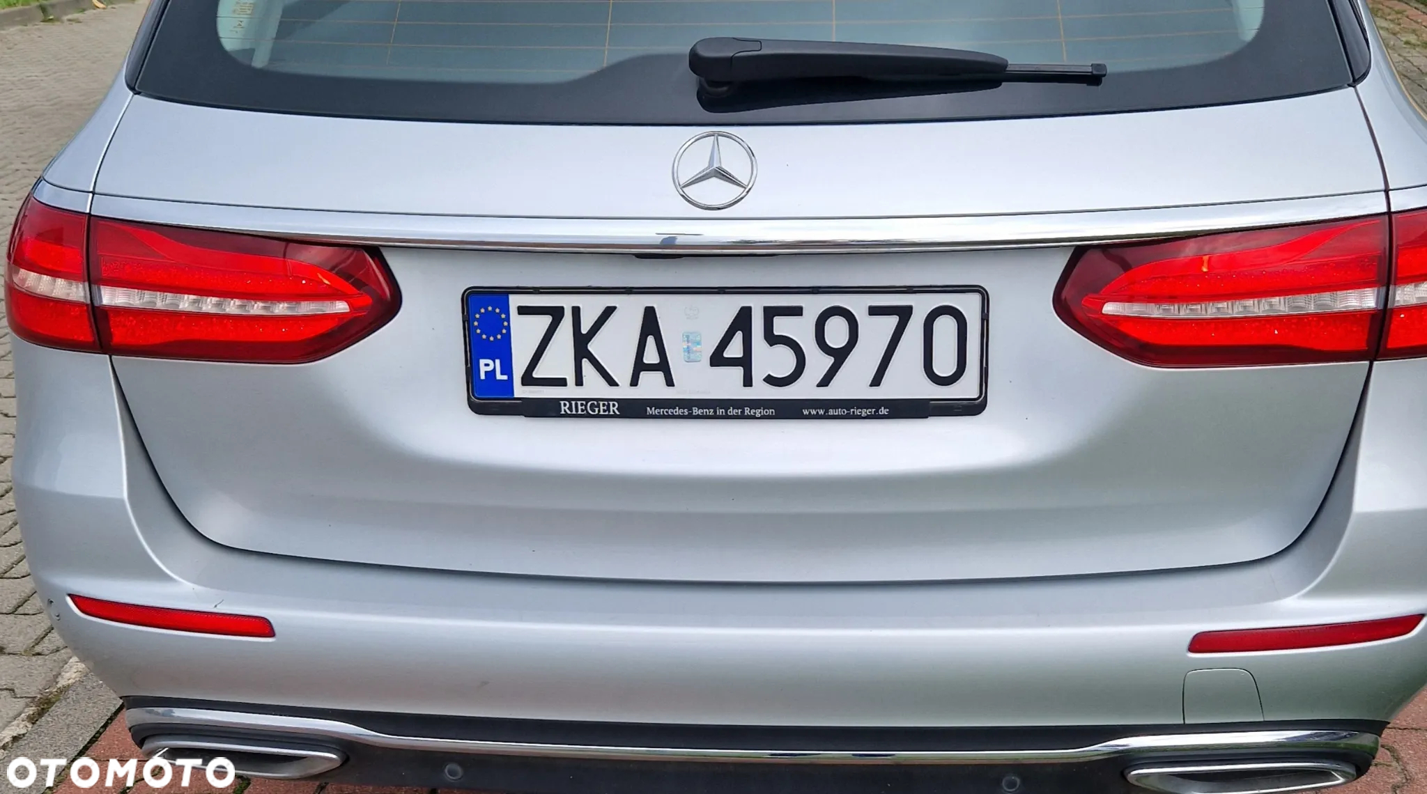 Mercedes-Benz Klasa E 220 d T 9G-TRONIC Avantgarde - 10