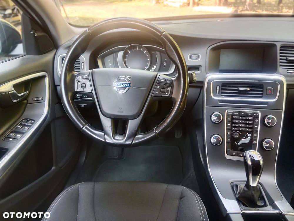 Volvo V60 - 15