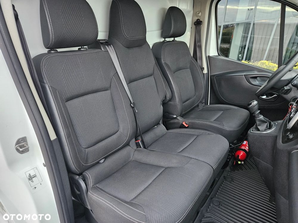 Renault Trafic - 26
