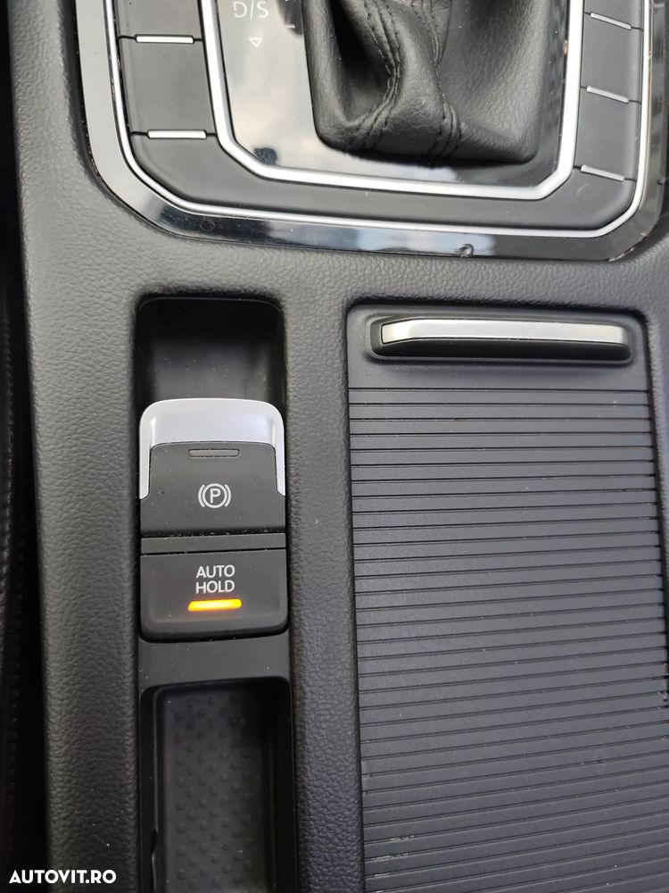 Volkswagen Passat - 10