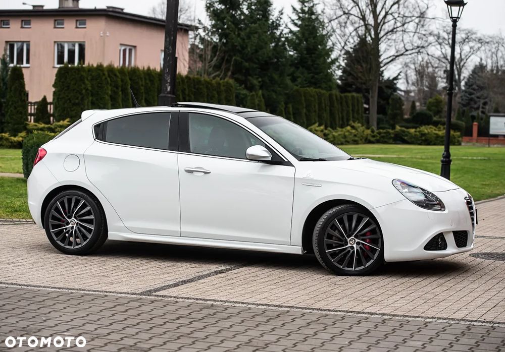 Alfa Romeo Giulietta 1.8 TBi 16V Quadrifoglio Verde - 3