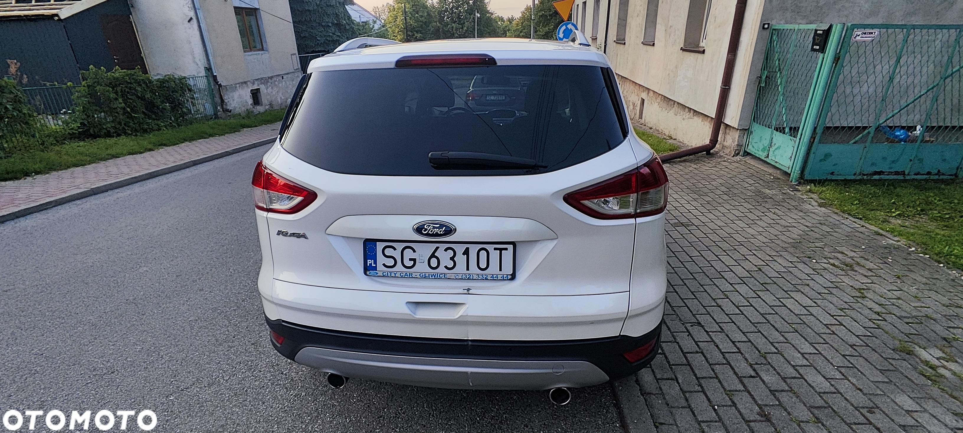 Ford Kuga 2.0 TDCi FWD Titanium - 4