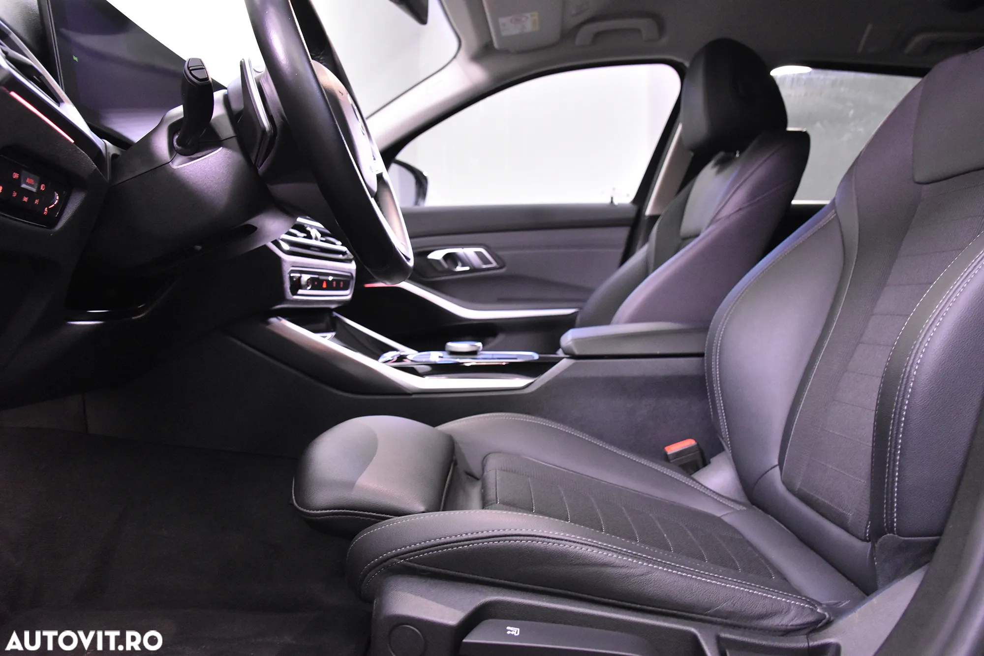 BMW Seria 3 320e xDrive AT PHEV - 24