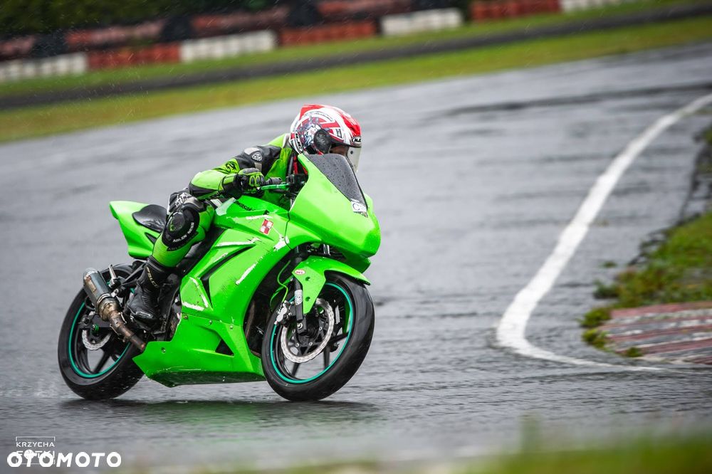 Kawasaki Ninja 250R - 10