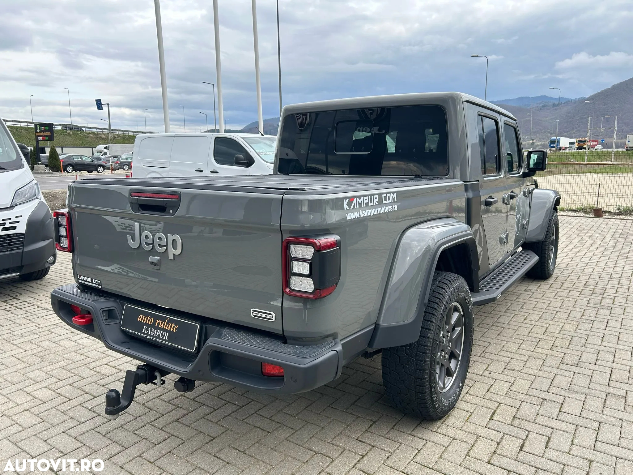 Jeep Gladiator 3.0L V6 Diesel AT8 4x4 264 CP Overland - 7