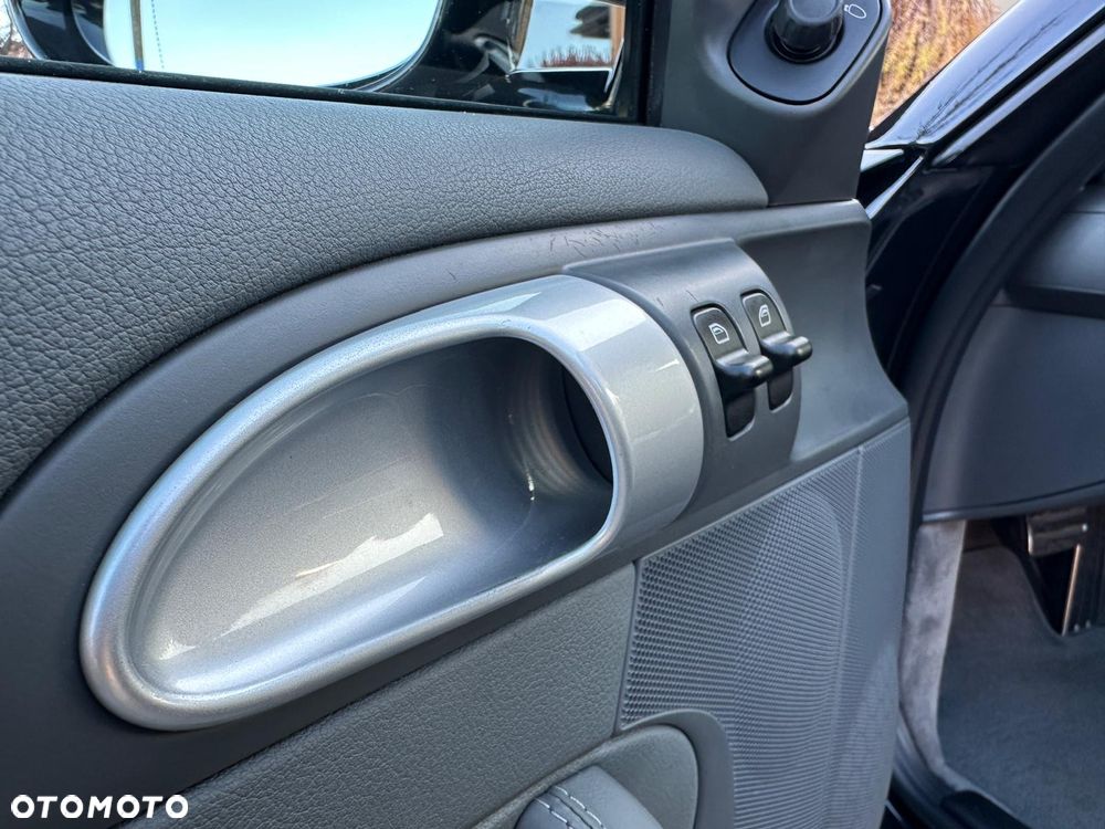 Porsche 911 Carrera Tiptronic S - 22