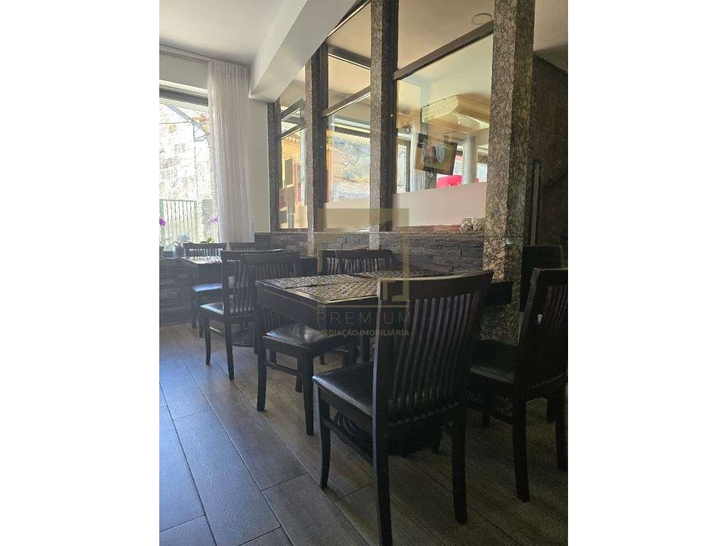 Famoso Restaurante Centro Guimarães- OPORTUNIDADE TRESPASSE - Grande imagem: 3/7