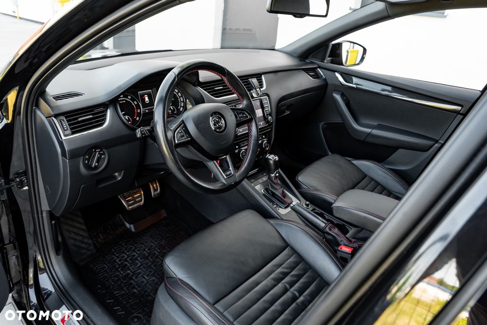 Skoda Octavia 2.0 TSI (Green tec) DSG RS - 19