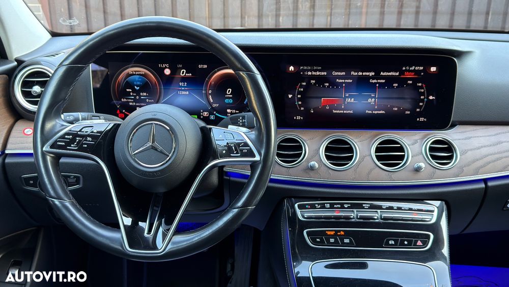 Mercedes-Benz E 300 de 4Matic 9G-TRONIC - 14