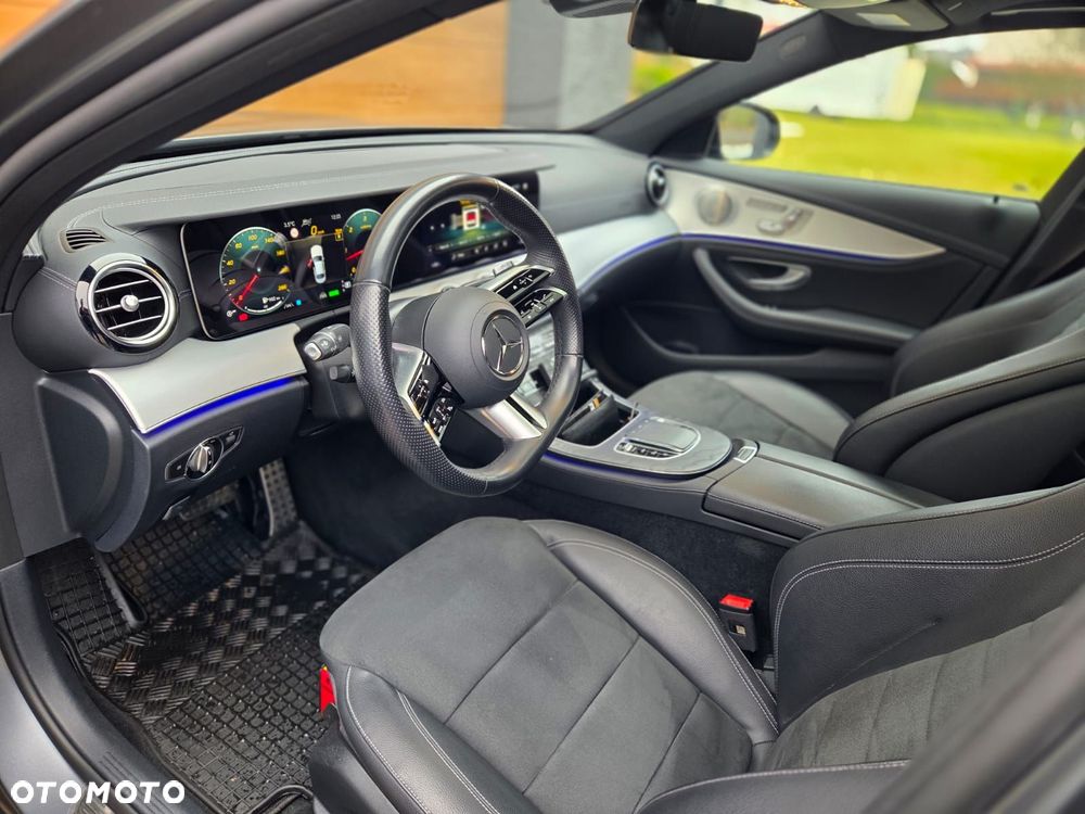 Mercedes-Benz Klasa E 220 d 4-Matic Business Edition - 6