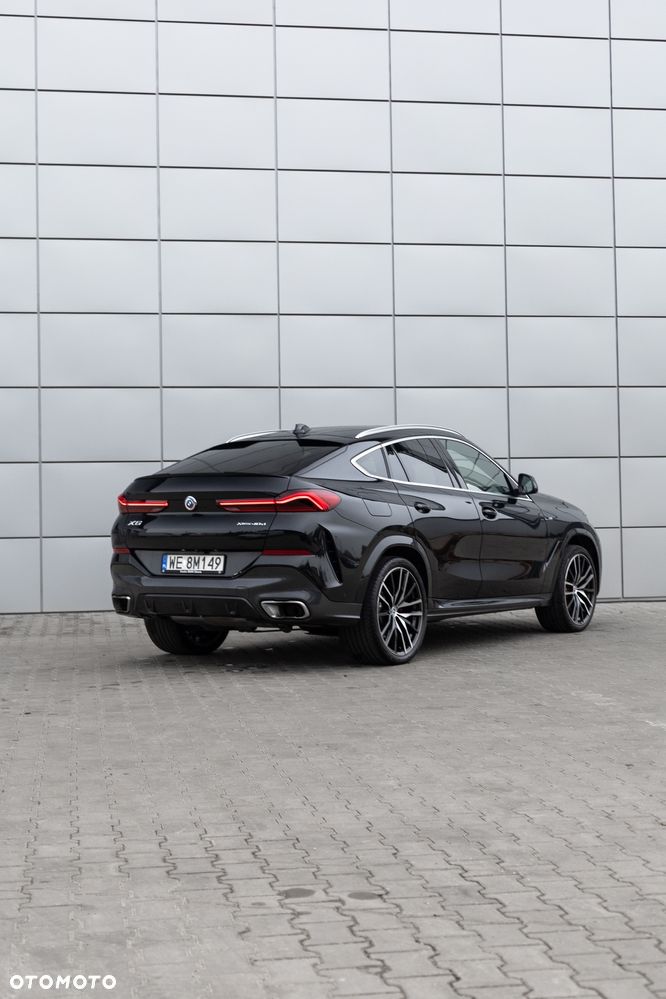 BMW X6 xDrive40d mHEV - 9