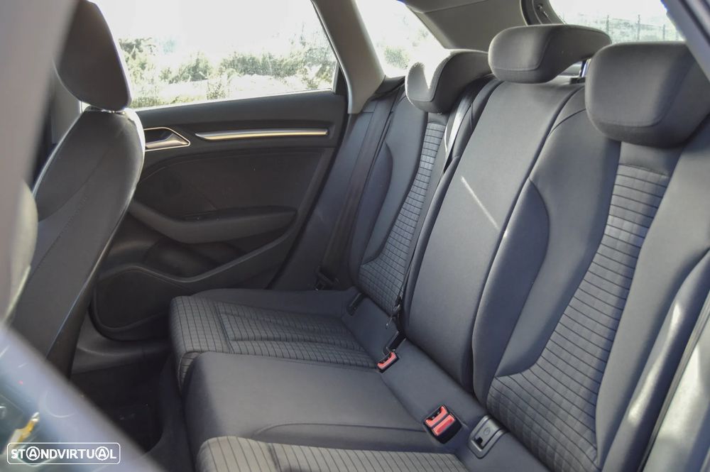 Audi A3 Sportback - 12