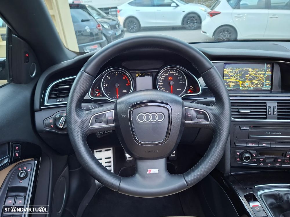 Audi A5 Cabrio 2.0 TDi S-line - 36