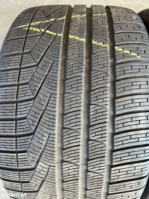 vând 2 anvelope 305/30/20 Pirelli de iarnă ca noi - 4