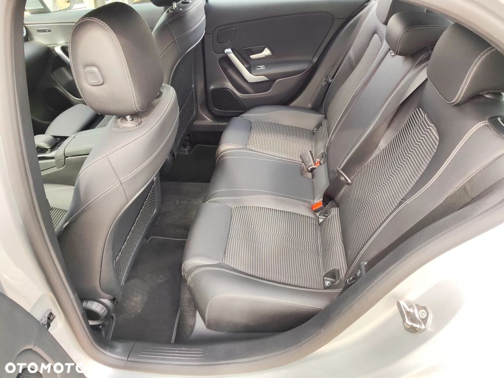 Mercedes-Benz Klasa A 220 7G-DCT Style - 17