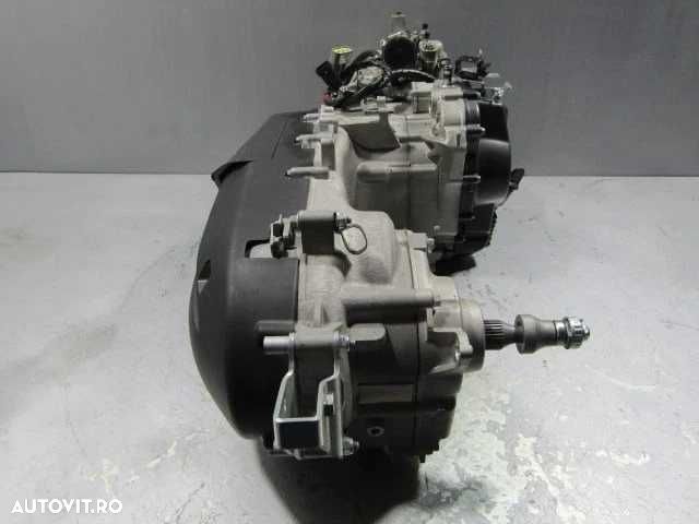Motor Piaggio MP3 400HP 2023-2024 2400KM - 6