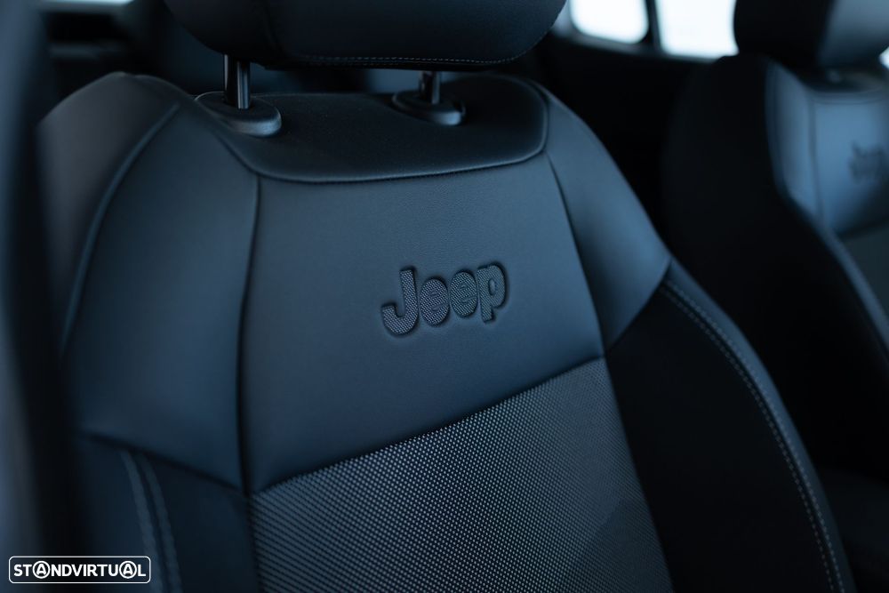 Jeep Avenger 54 kWh Altitude - 47